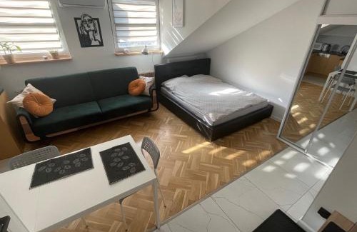 Bemowo Apartment | Kawalerka Premium A 29m2 - po remoncie - nowa!