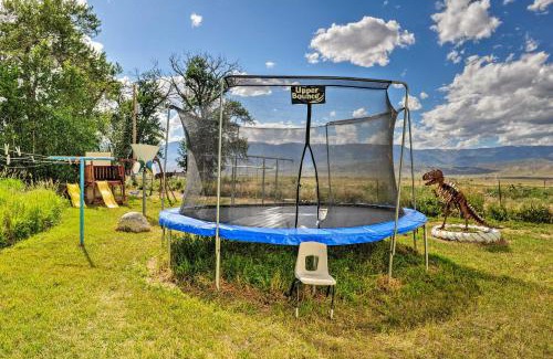 Clark House | Kayaks and Views Yellowstone River Lodge in Clark