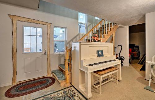 Clark House | Kayaks and Views Yellowstone River Lodge in Clark