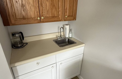 Old Lyme Apartment | Keel at Soundview · Beach+OceanView+Sunrise