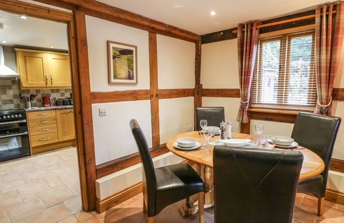 Downton on the Rock Cottage | KEEPERS COTTAGE, family friendly, with a garden in Leintwardine