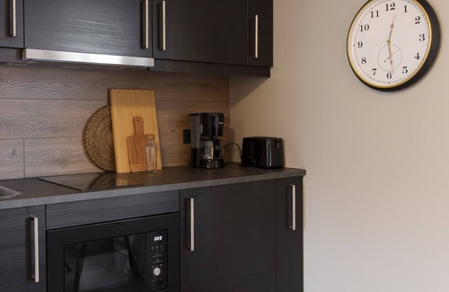 Innri-Njarthvik Apartment | Keflavik's Ray of sunshine Hafnargata