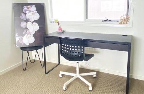 Kellyville House | Kellyville Adorable 5Br - Closed to Shops & Parks