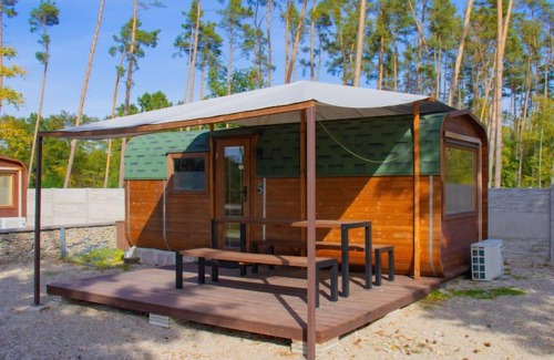 Hradec Kralove House | Kemp Stříbrný rybník by Interhome