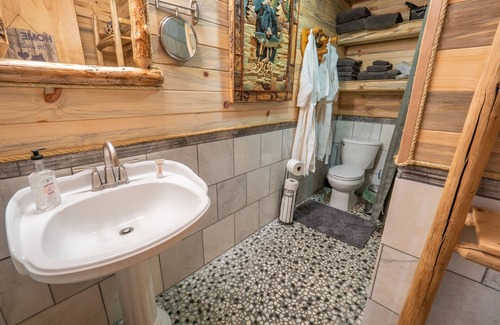 Soldotna Cabin | Kenai Sockeye Fishing-Room Rental-NEED OWNER APPROVAL first! Don't book w/out me