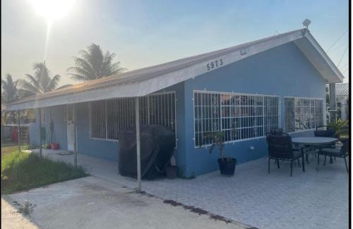 Armenia House | Kentia Home