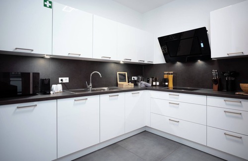 Osterreicher Kolonie Apartment | KeyHosting: Large apartment - Central - Parking lot - Netflix - 8 guests