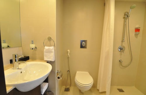 Kochi Hotel | Keys Select by Lemon Tree Hotels, Kochi