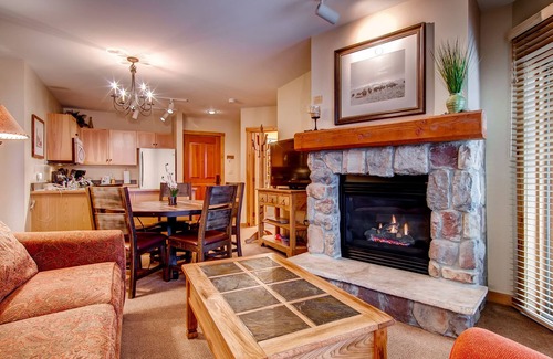 Keystone Condo | Keystone 2 bed 2 bath in River Run Village - walk to ski lifts.