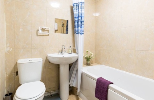 Birmingham House | ☆Keyworkers only in lockdown ☆