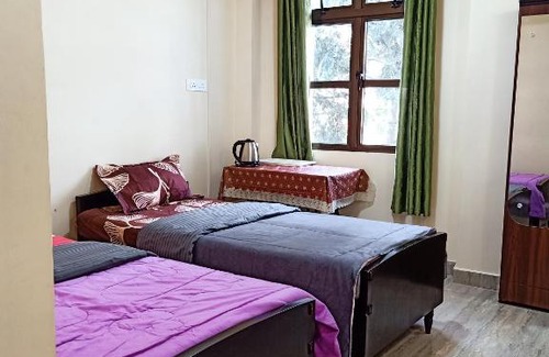 Laitumkhrah Bed & Breakfast | Khriang Khongwir Homestay