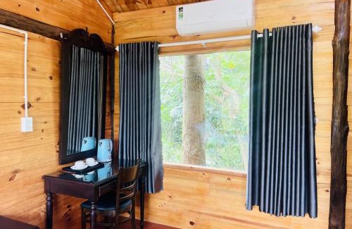 Chau Duc Cabin | Khu Nghỉ dưỡng Sinh thái Nhà Lụa Retreat
