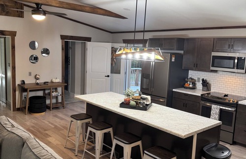 Edray House | Kick back and relax in this calm, stylish space located on 30 acres!