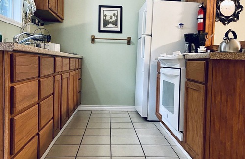 Leakey House | Kid Friendly, River house 65 yards to the Frio River