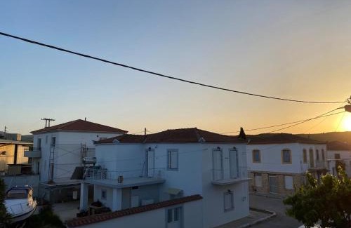 Nea Koroni Apartment | Kikkos Village House