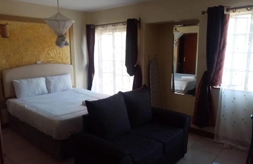 Ngara West Bed & Breakfast | Kim Suites - Mvuli Studio Apartment
