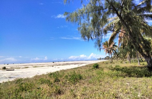 Kilwa Hotel | Kimbilio Cottages