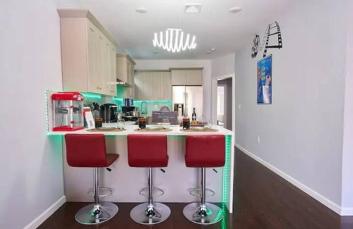 Constable Hook Apartment | King Bd - Deck - 80" Movie Screen