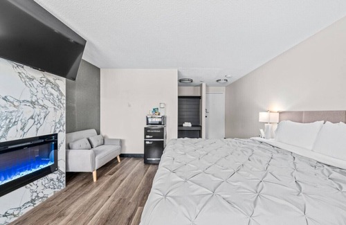 Marshfield Hotel | King Bed in Lux Boutique Hotel