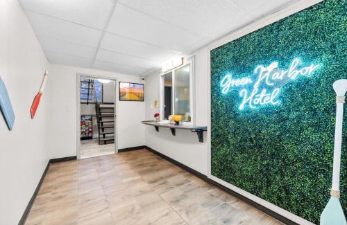 Marshfield Hotel | King Bed in Lux Boutique Hotel