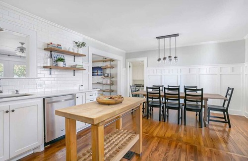 Ruston House | King Beds; Sleeps 8; Game Room; Grill & Patio