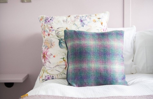 Langford Other | King Ensuite with Shower at Aldwick Estate