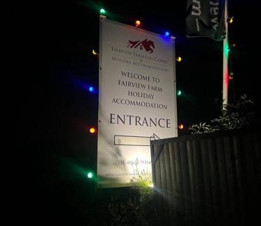 Newark upon Trent House | King Richard's Luxury Lodge - Sleeps up to 8, Dog Friendly, Near Sherwood Forest at Fairview Farm in Nottingham set in 88 acres and great for Groups, Family Gatherings & Corporate events