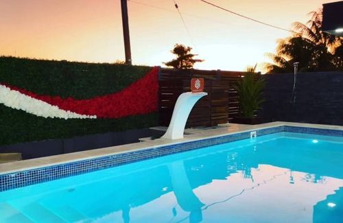 Paramaribo Apartment | King's Size Deluxe Two Bedroom