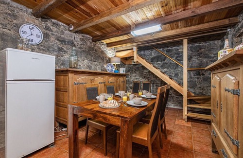 Porto Moniz Cottage | King' Shelter by Madeira Sun Travel