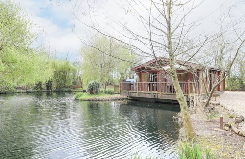 Badwell Ash Cottage | KINGFISHER LODGE, character holiday cottage in Badwell Ash