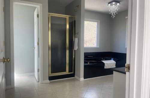 Kings Mountain House | Kings Mountain Retreat 4BR Family Home Mountain View Game Room Fireplace