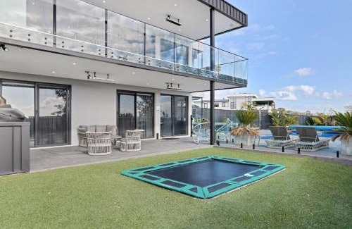 San Remo House | Kings View