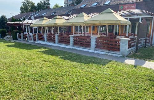 Zalaegerszeg House | Kiskakas Étterem