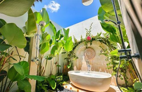 Pejeng Kawan Villa | Kizmet Fit - 2Bed Luxury Private Villa - Yoga Shala, CrossFit-Style Gym, 3Km to Central Ubud