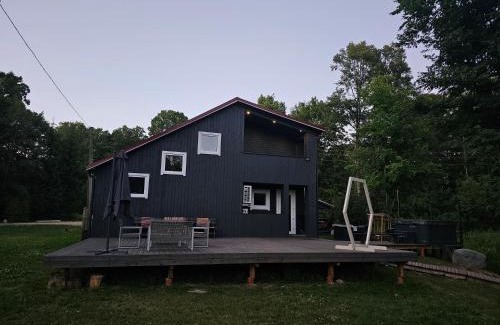 Idena House | KLĀNU MĀJA