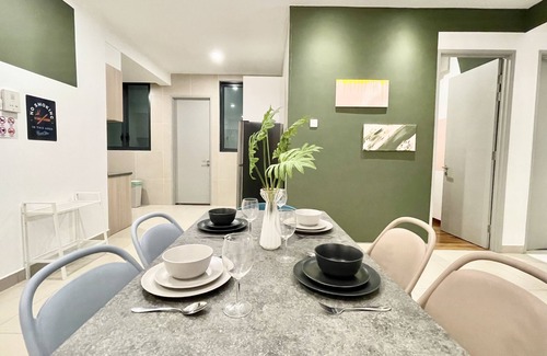 Kampung Kerinchi Apartment | KL Gateway Premium Residences by MOKA