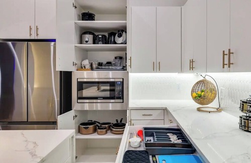 Cedars House | KL Residence ~ Rooftop Projector 5 Min-Downtown