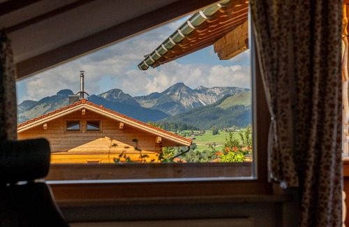 Blindau Apartment | Klausenberg- 3-room apartment 50sqm, 2 extra bedrooms, kitchen, 2 balconies