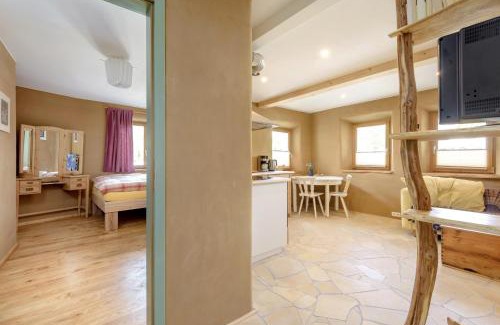 Goessweinstein Apartment | Kleine Ferienwohnung auf dem Land, Haus Hans Stepha