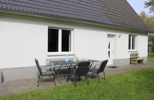 Rehna House | Kleines Haus am Feld