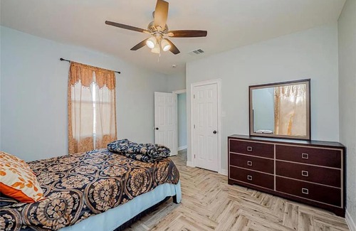 Forest Creek Bed & Breakfast | Knight Hawk Suites