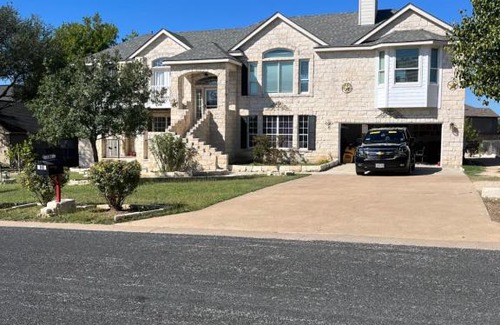 Forest Creek Bed & Breakfast | Knight Hawk Suites