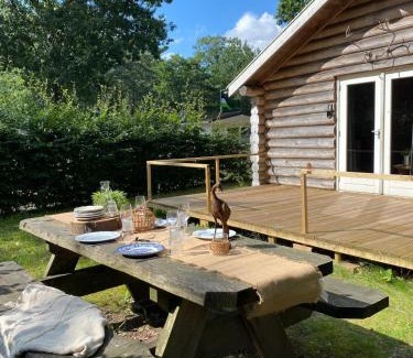 Sevenum Ski Chalet | Knus boomstamhuisje op de Schatberg - nabij Toverland