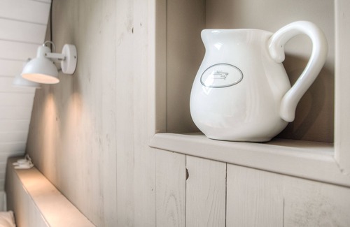 Dokkum Apartment | Koesfabriek, sfeervol appartement in centrum aan de gracht