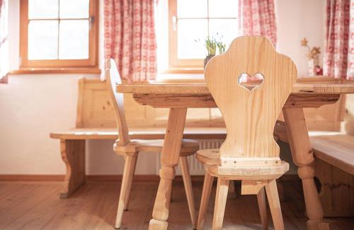 Campo Tures Apartment | Kofler zw den Wänden Apt Alpenrose