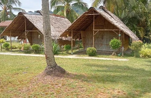 Ko Mook House | koh mook oyoy reggaebar bungalow