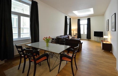 Marianske Lazne Apartment | Kolonada Luxury 2 bedroom apartment with balcony