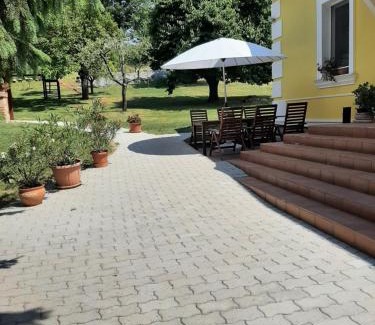 Sarvar Apartment | Kondics Apartmanház