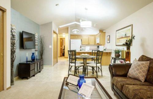 Vancouver House | Kozy Condo-Near PDX-EZFwyAccess-Fast Wi-Fi