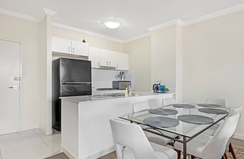 Westmead Apartment | KozyGuru | Westmead | Modern Apt | Near Hospital